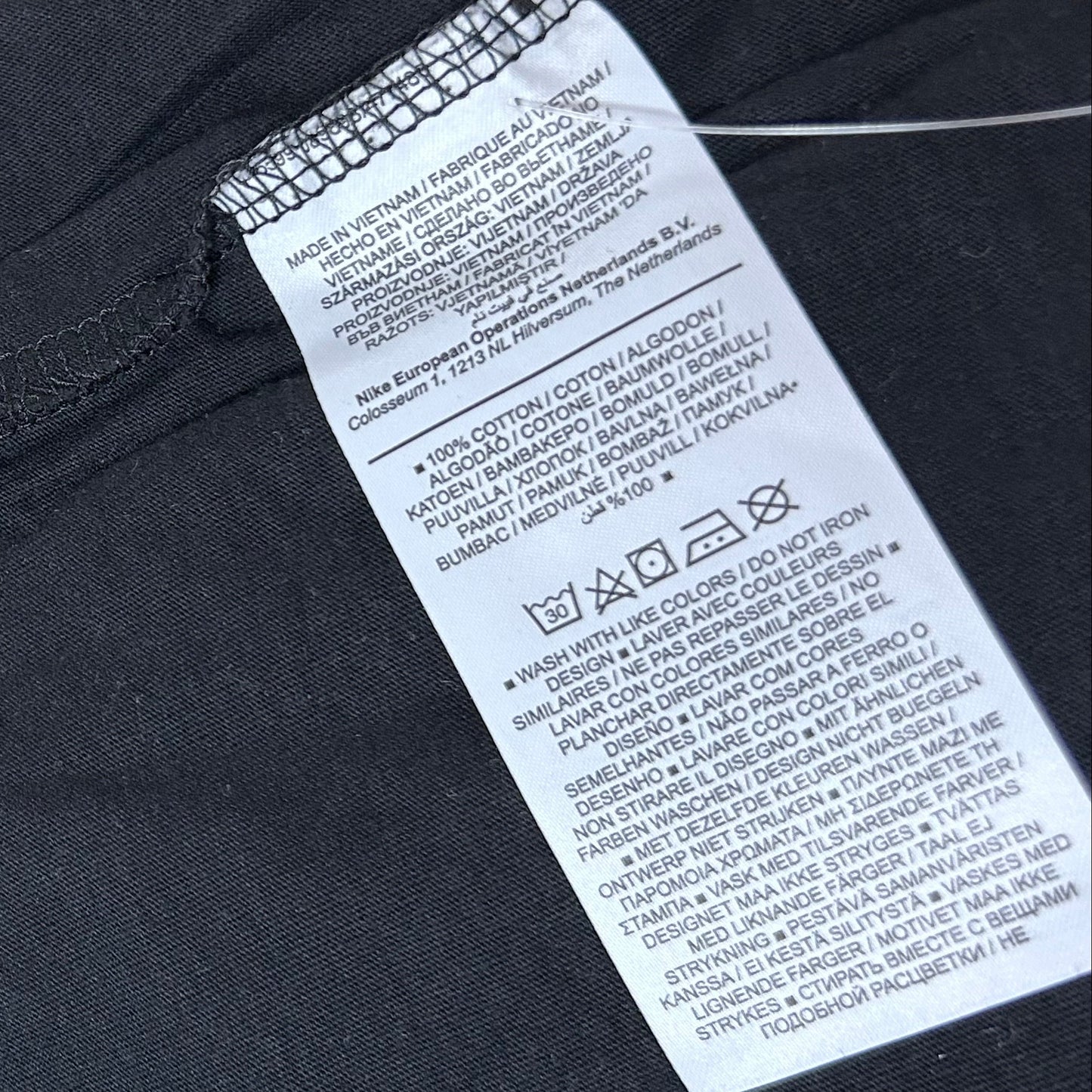 Secondhand black Nike T-Shirt with Rhinestones 