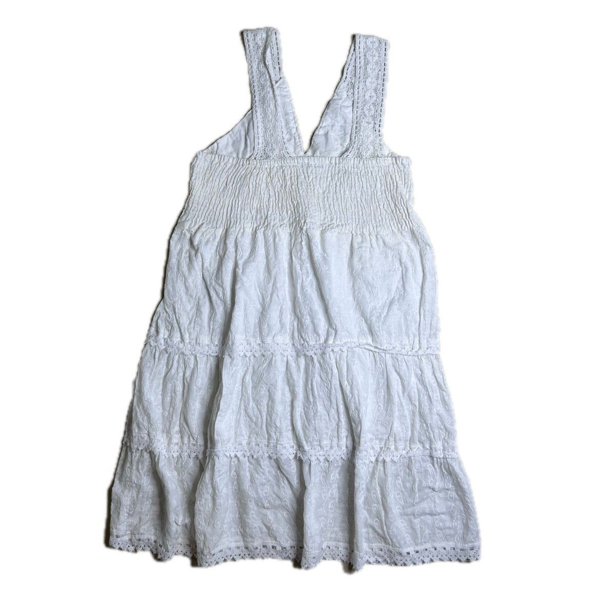 Vintage white cute Dress with lace and embroidery 