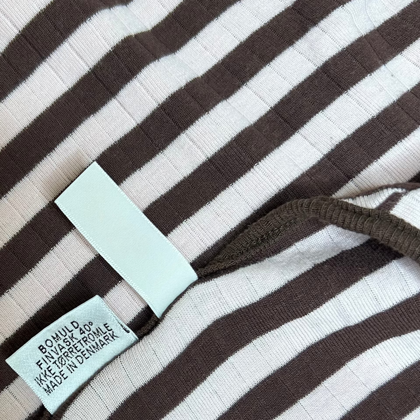 Secondhand light pink and brown striped cotton Mads Norgaard x Caro Editions Lomgsleeve with bow