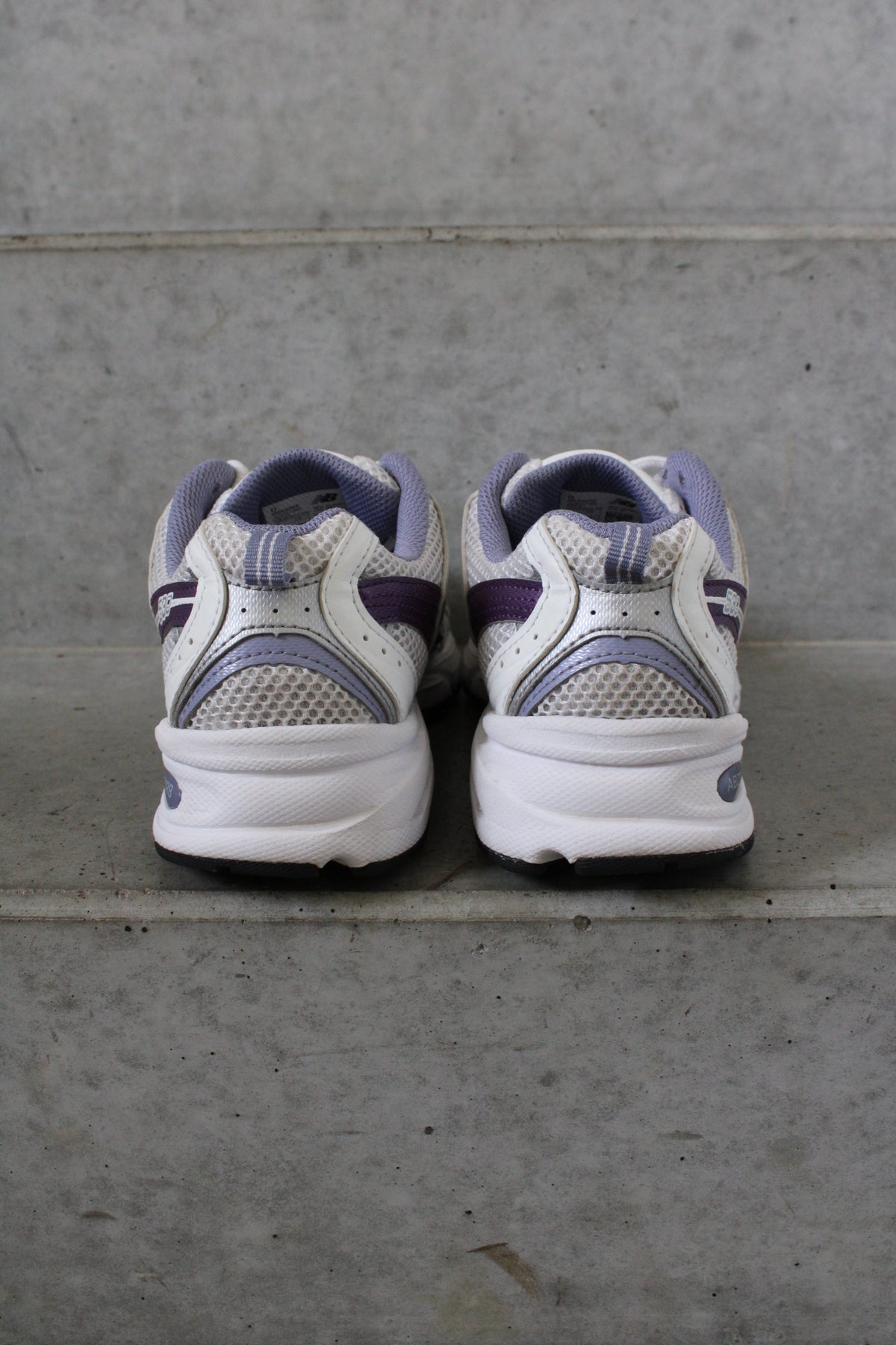 Secondhand white and purple New Balance 530 Sneakers 