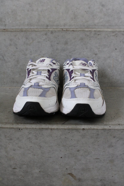 Secondhand white and purple New Balance 530 Sneakers 