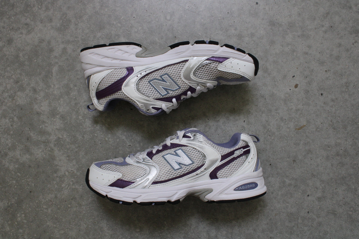 Secondhand white and purple New Balance 530 Sneakers 
