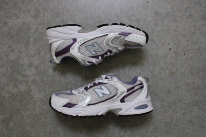Secondhand white and purple New Balance 530 Sneakers 