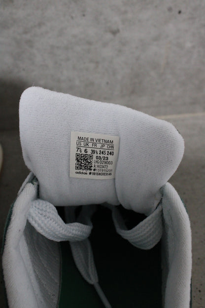 Secondhand green and white Adidas Campus 00s Sneakers