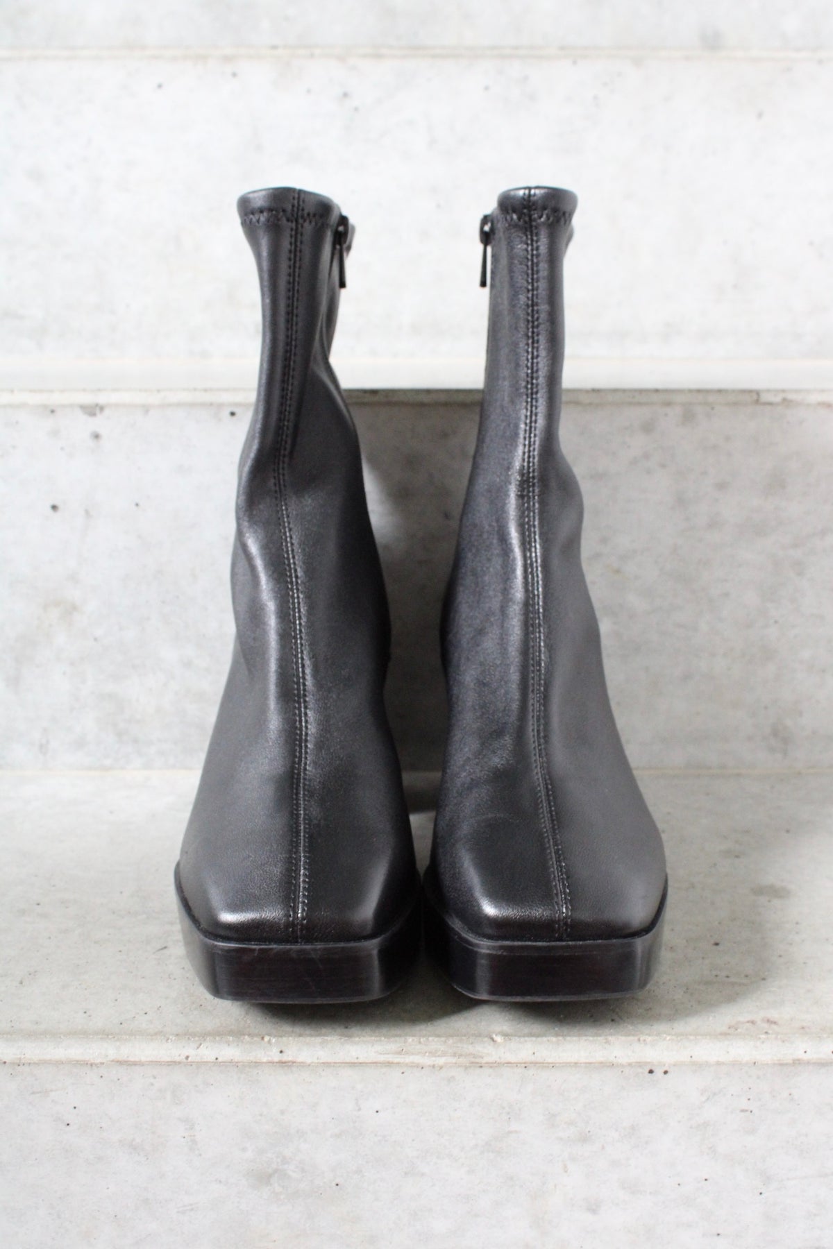 Secondhand black leather & Other Stories Boots 