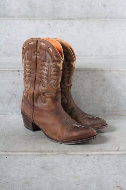 Secondhand brown leather Sendra Cowboy Boots with stiching 