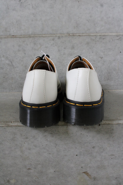 Secondhand white leather Dr. Martens 1461 Bex Shoes 